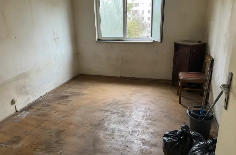 Почистване след клошар