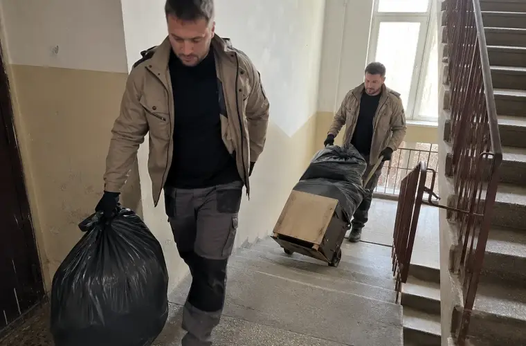Извозване на битови отпадъци